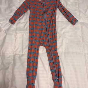 Gigi and Max Peach Print Sleeper